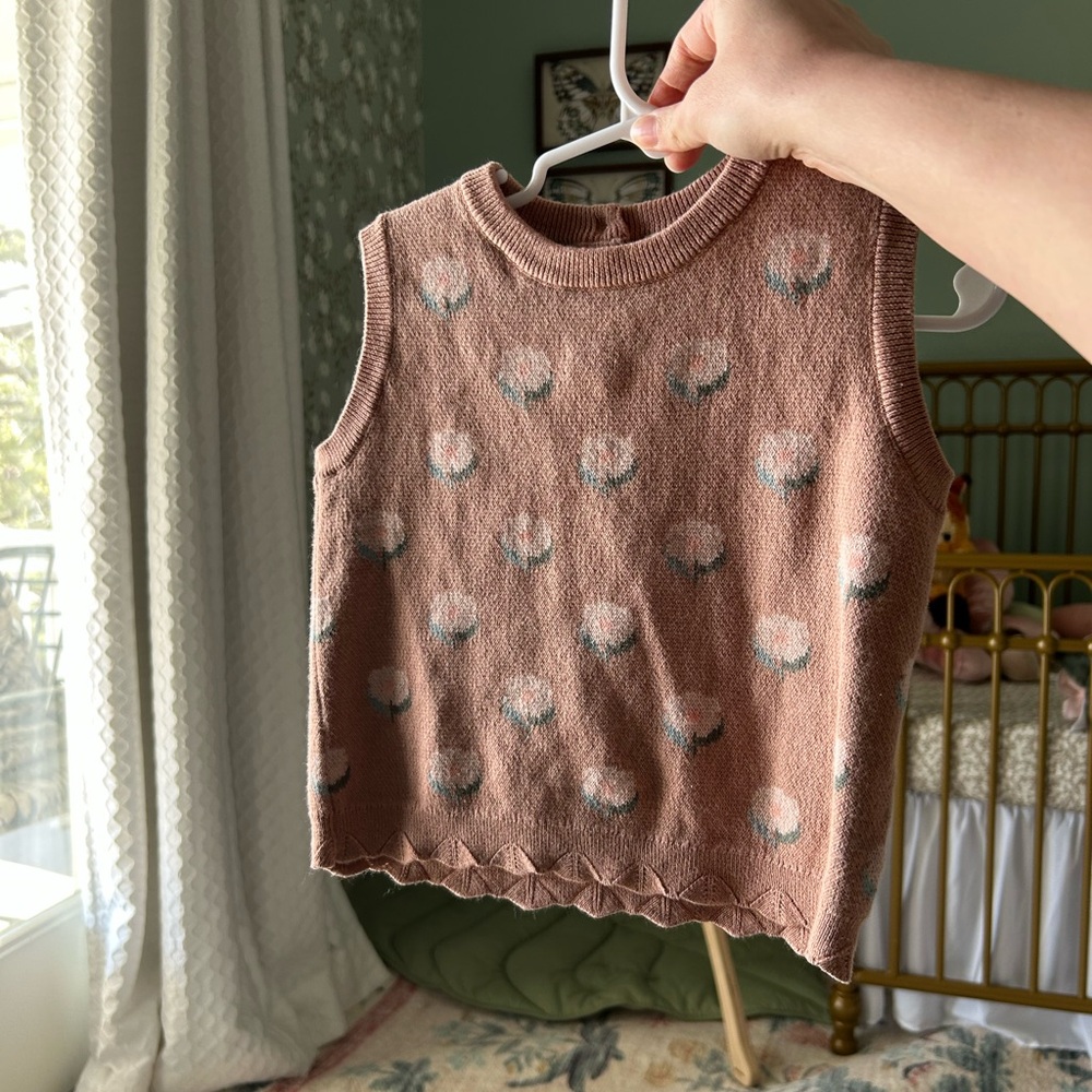 Sleeveless Knit Top